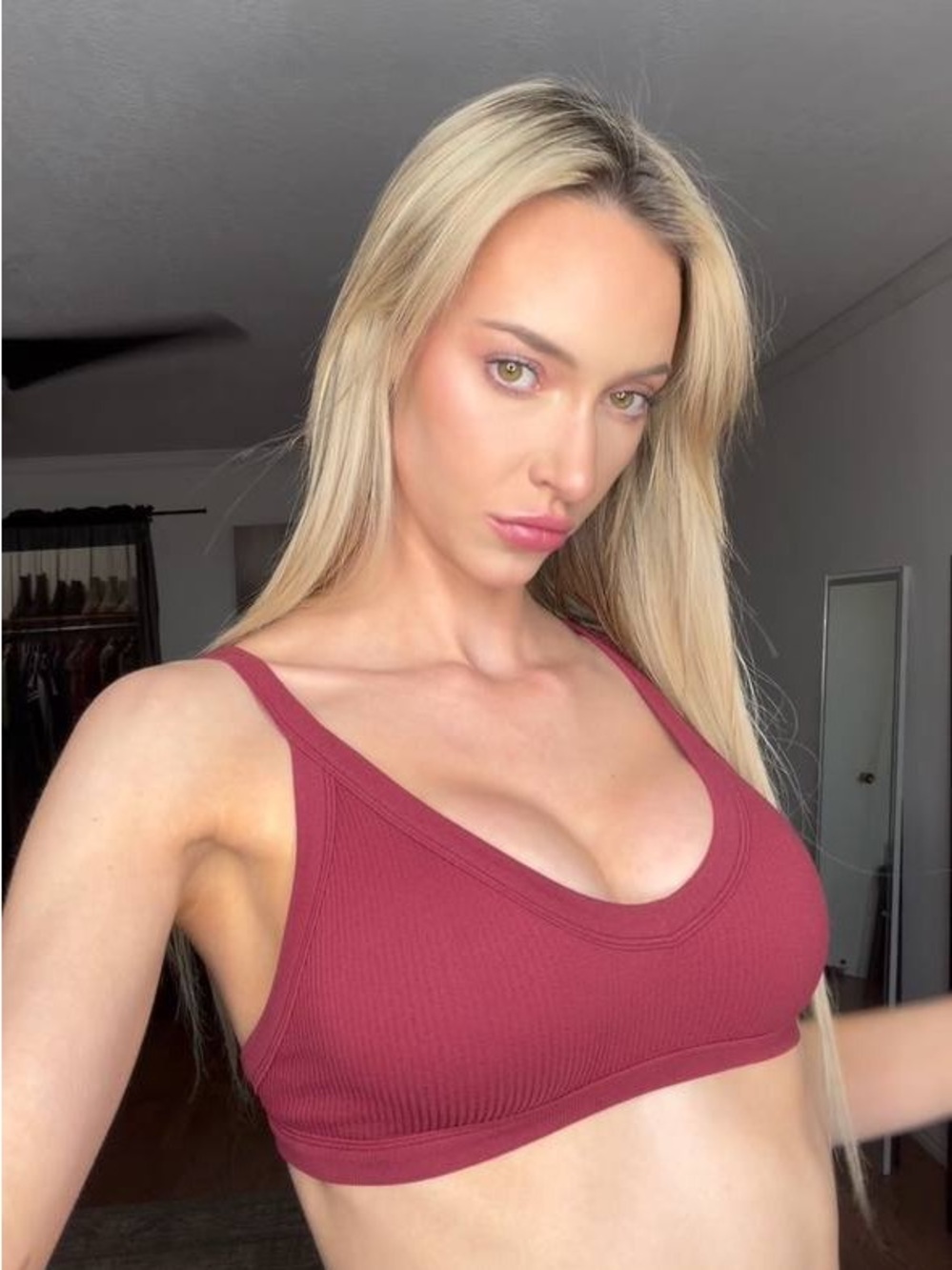 Ribbed Scoop Neck Bralette - Burgundy